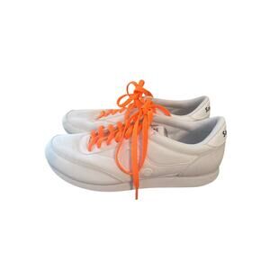 Saucony Jazz 81 sneakers in white with orange laces 10 x